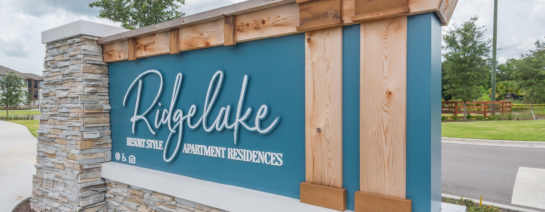 Ridgelake Apartments community sign